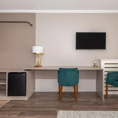 Garni Mediteraneo מלון 3*