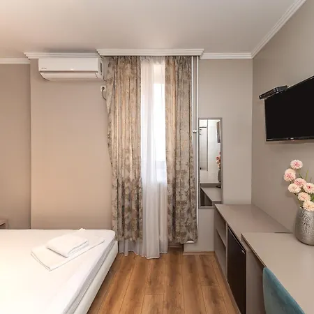 Garni Mediteraneo 3* Novi Sad