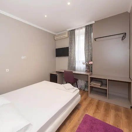 Garni Mediteraneo 3* Novi Sad